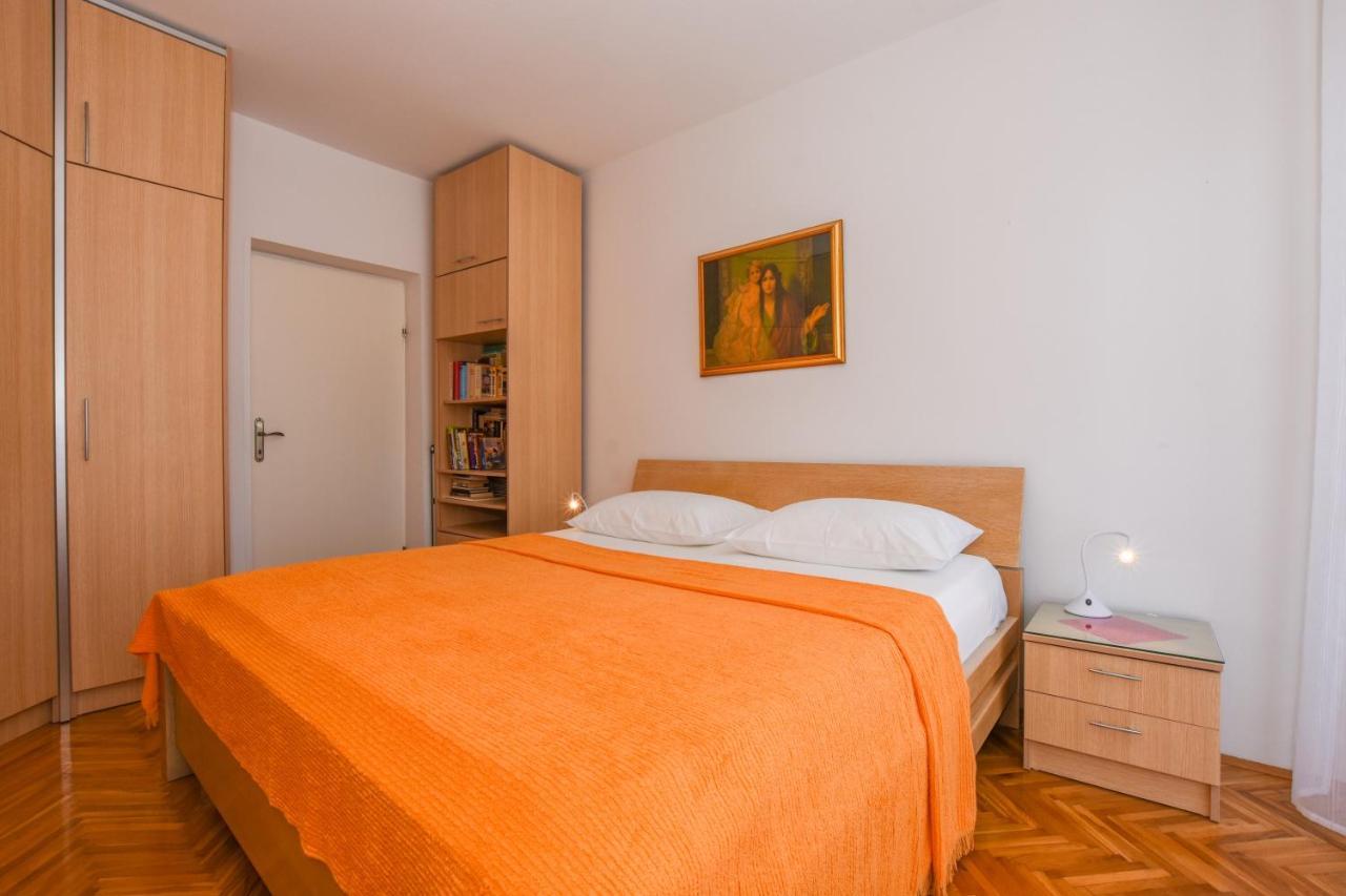 Apartmani Marija Ljubica Паг Экстерьер фото